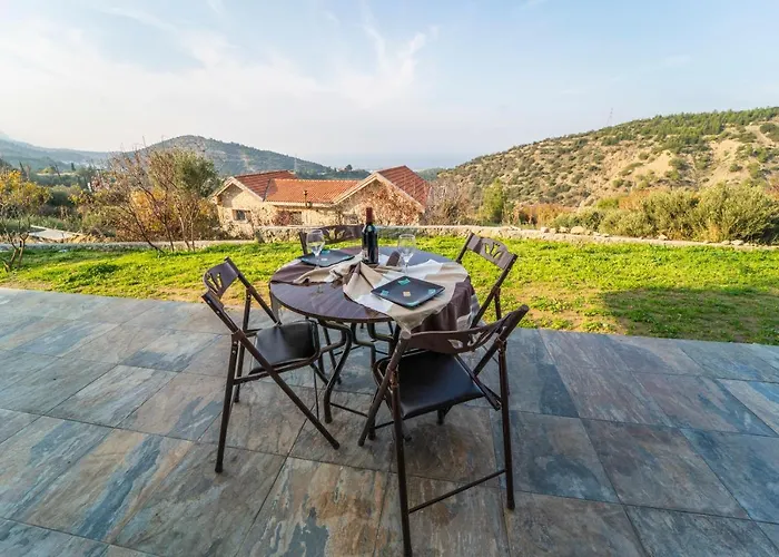 Chardonnay Guest Studio Rooms With Great View For Nature Lovers