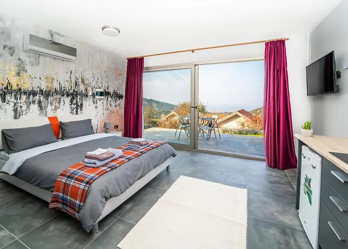 Chardonnay Guest Studio Rooms With Great View For Nature Lovers